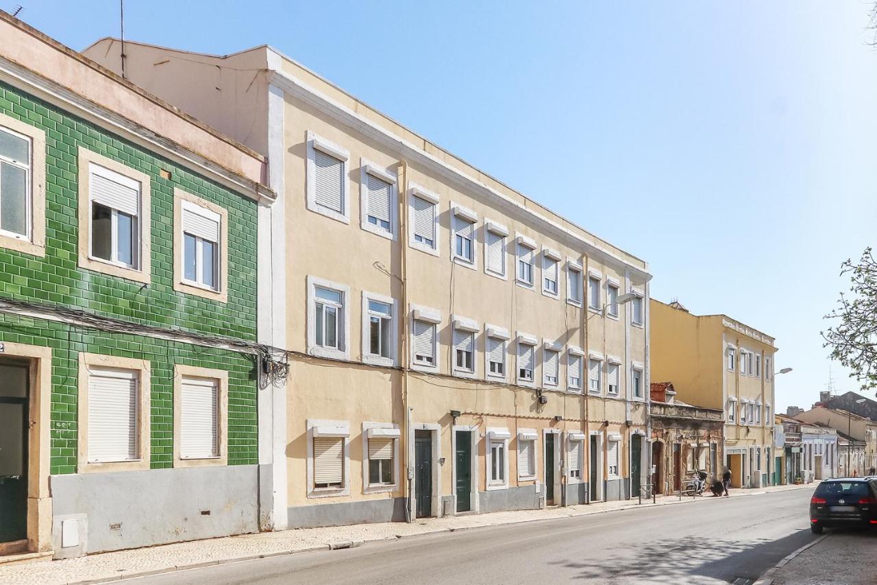 Vita Portucale ! Stylish Apartment Campo Ourique Lisboa Exterior foto
