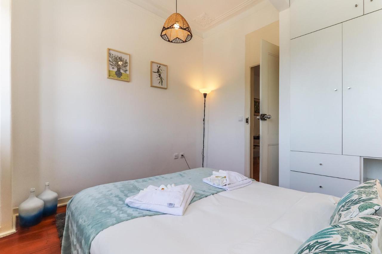 Vita Portucale ! Stylish Apartment Campo Ourique Lisboa Exterior foto
